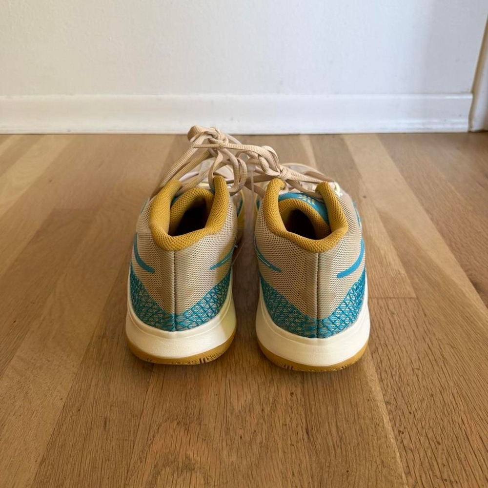 Nike Kyrie Flytrap 6 Yellow Blue Cream Basketball Sneakers DM1125-100 Mens 11 - Picture 4 of 7